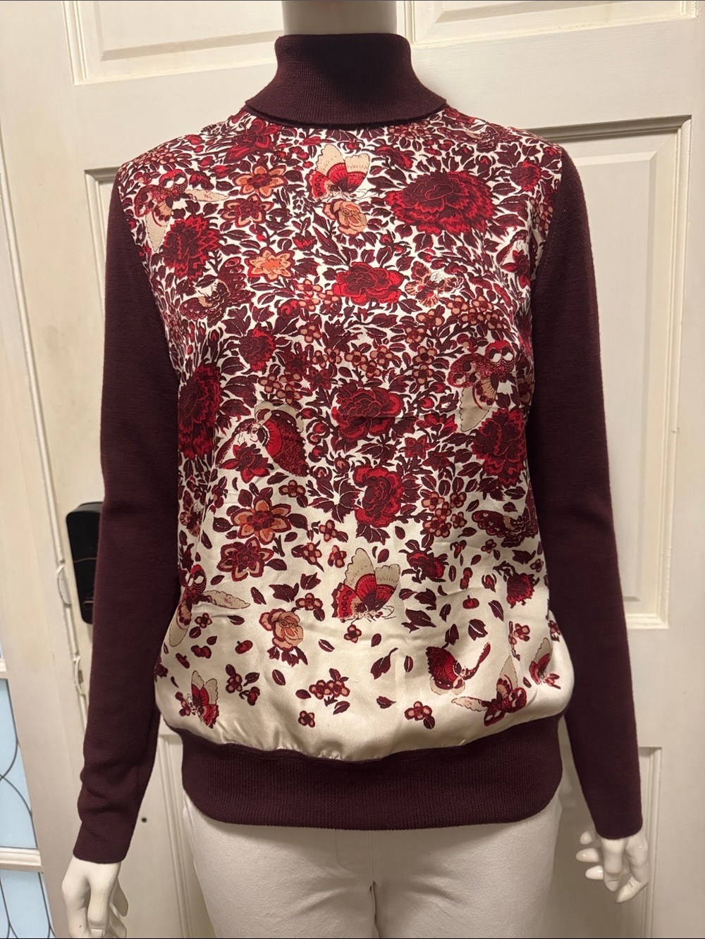 Tory Burch Red Floral Turtleneck Pullover Size Small